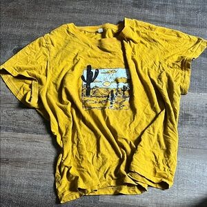 Yellow Graphic Western T-Shirt NWOT- Just wrinkled